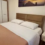 A&A Apartment In Blue Horizon Przno With Pool